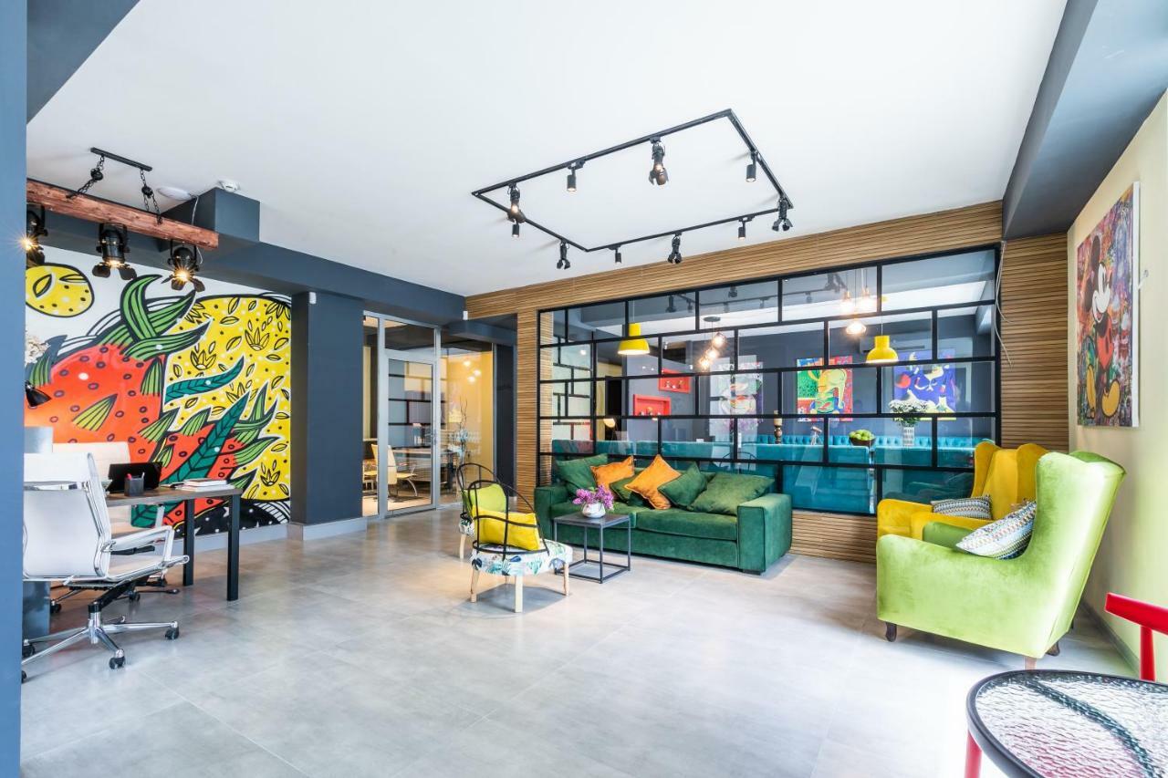 Boutique Hotel Mojo Tbilisi Esterno foto